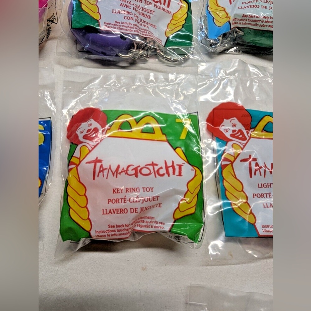 1998 TAMAGOTCHI KEYCHAIN MCDONALDS HAPPY MEAL TOYS 1-8 Bundle - Picture 10 of 11